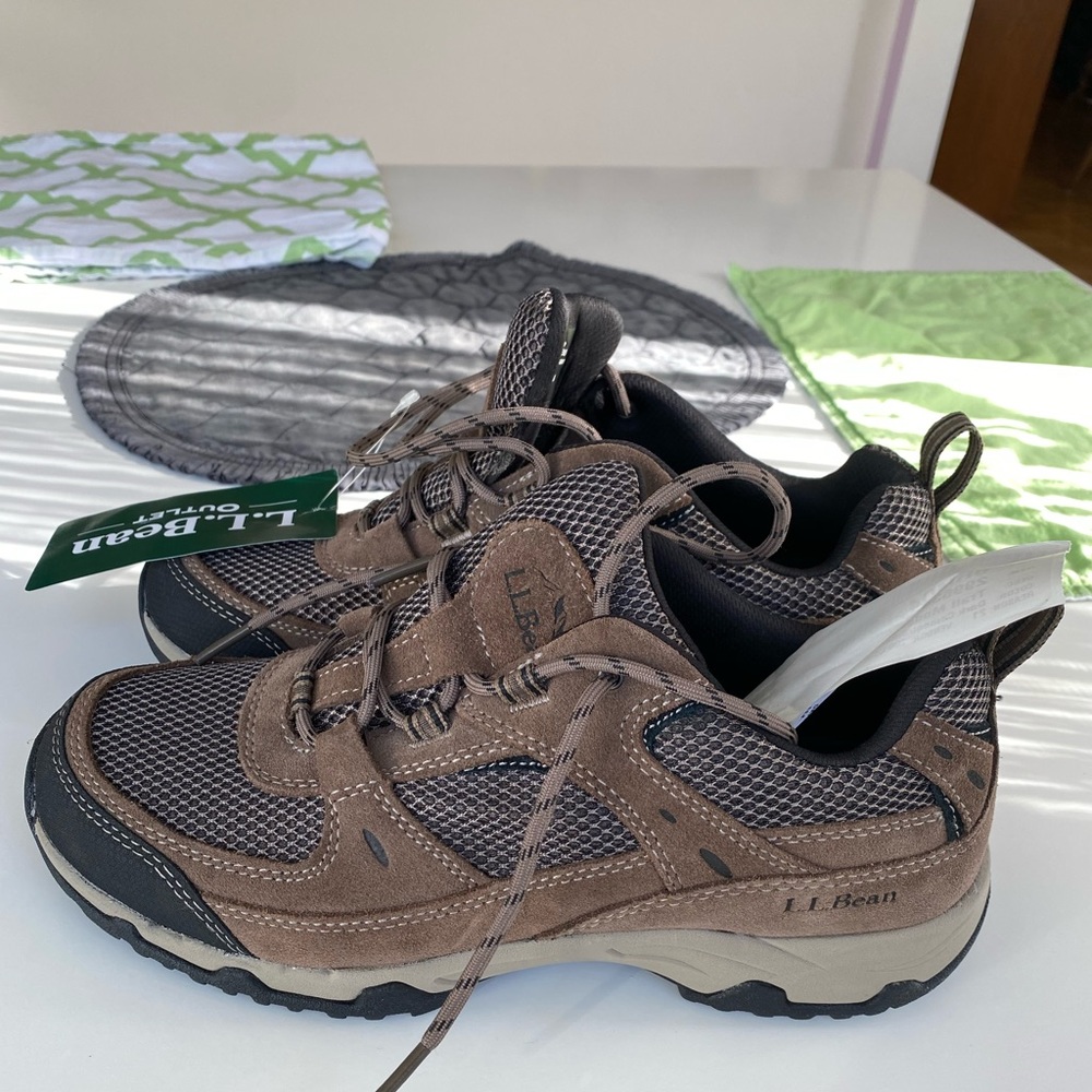 NWT L.L. BEAN HIKING SHOE